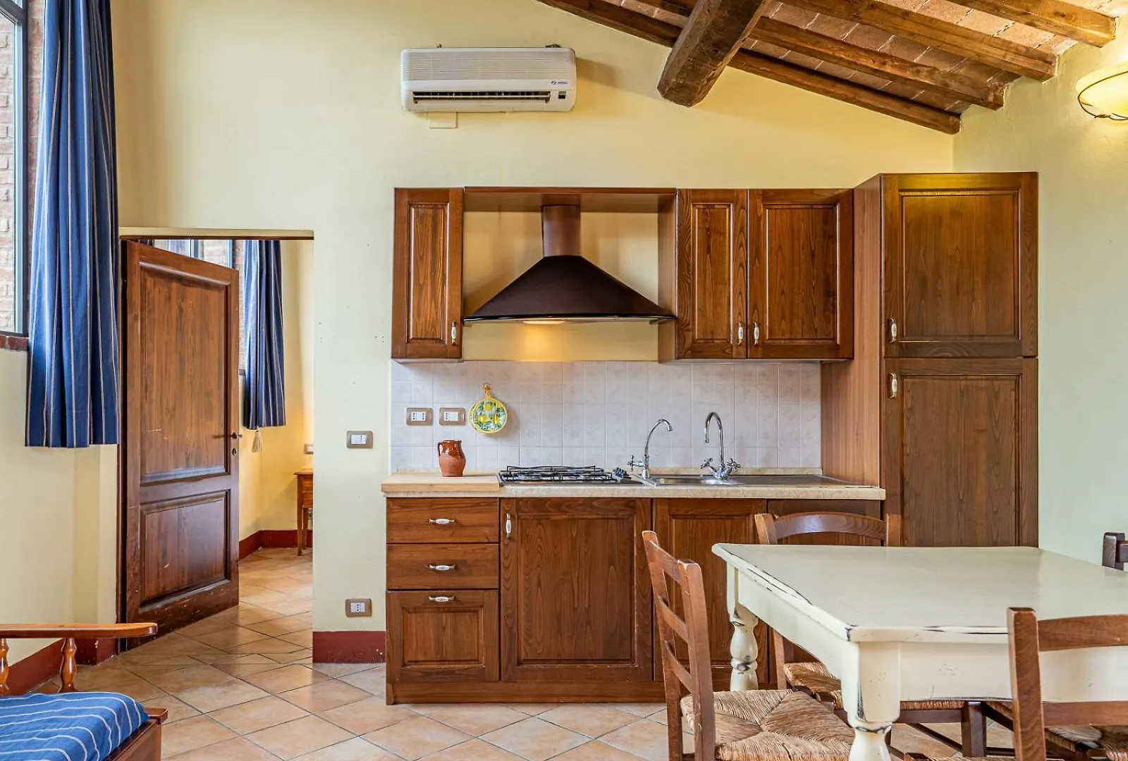 Antico Borgo Poggiarello Pension Monteriggioni 0*,  Italië