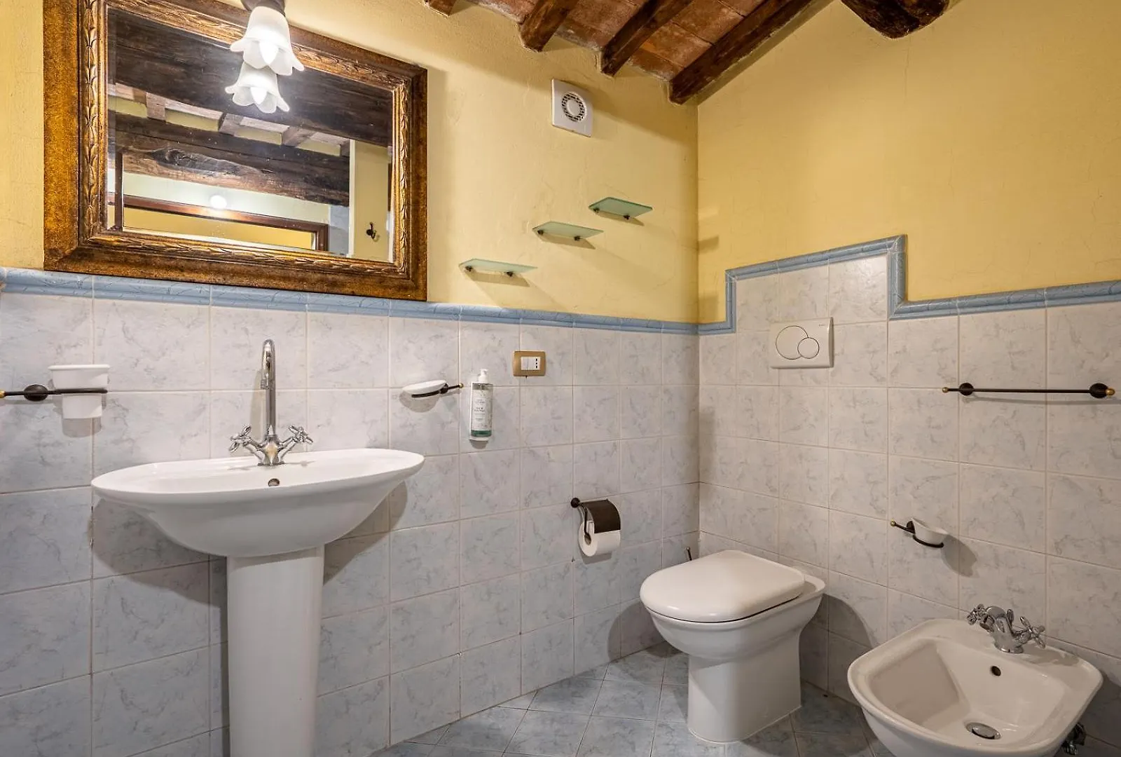 Landhuis Antico Borgo Poggiarello Pension Monteriggioni
