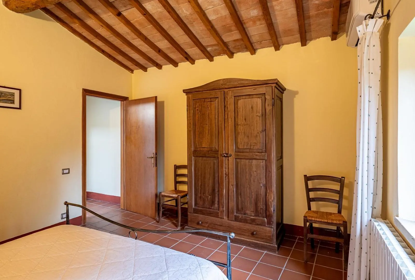 Antico Borgo Poggiarello Guest House Monteriggioni Italy