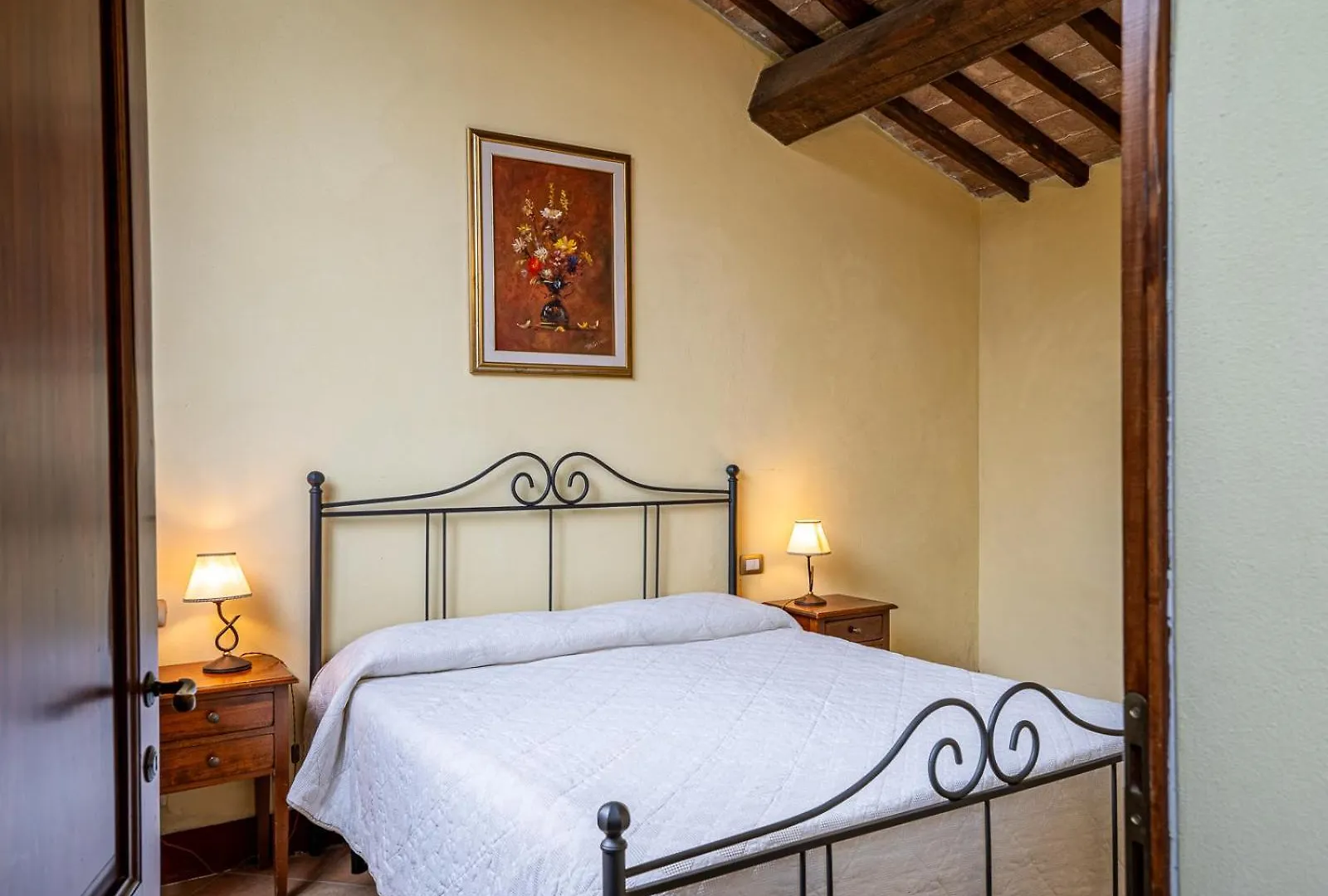 Antico Borgo Poggiarello Guest House Monteriggioni Italy