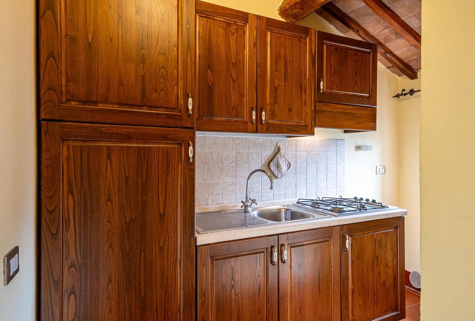 Antico Borgo Poggiarello Guest House Monteriggioni Italy